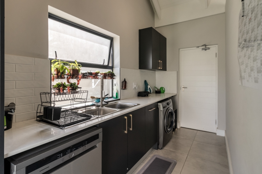 3 Bedroom Property for Sale in Aan de Wijnlanden Western Cape